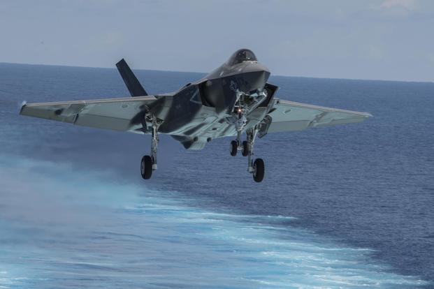 An F-35C Lightning II attached to the Argonauts of Strike Fighter Squadron (VFA) 147 approaches the flight deck of the Nimitz-class aircraft carrier USS Abraham Lincoln (CVN 72). (Daniel E. Gheesling/U.S. Navy)