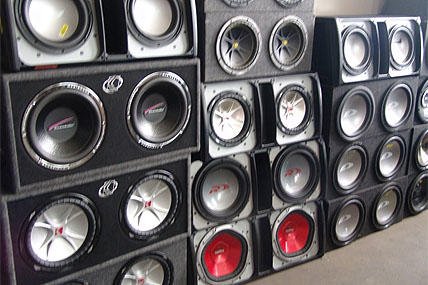 car speakers in store 428x285