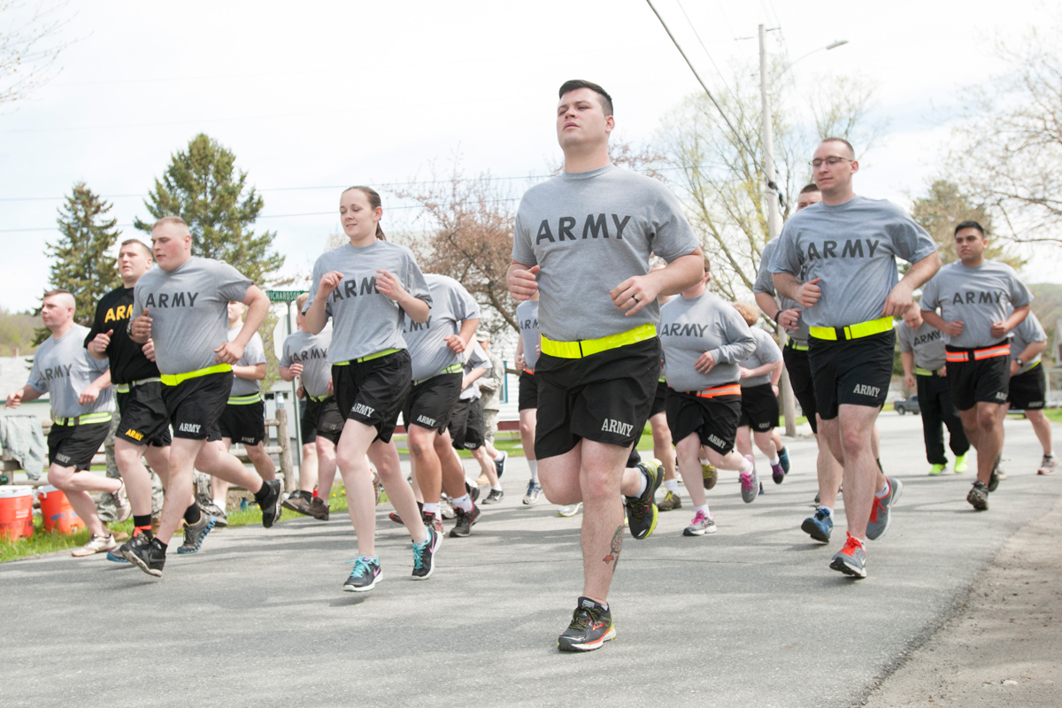 military discount running shoes