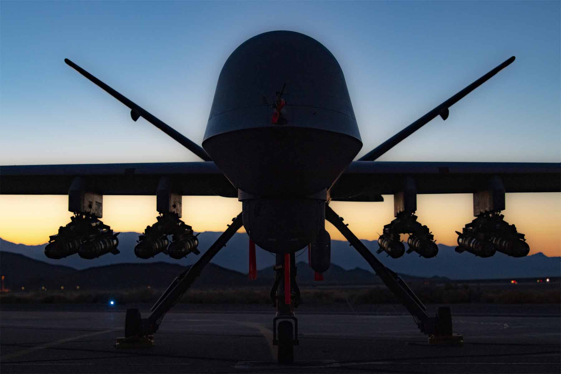 MQ-9 Reaper Drone with 8 Hellfire missile