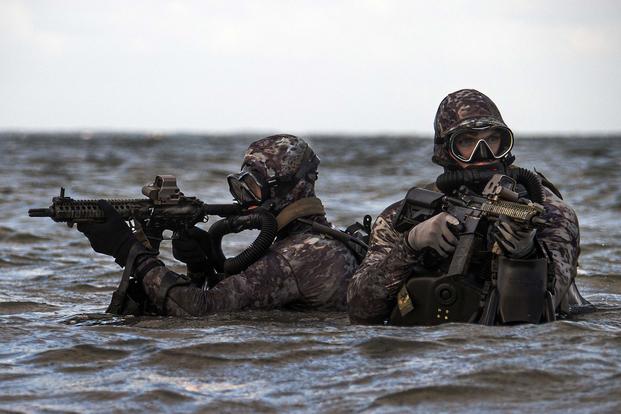 Navy SEALs conduct military dive operations off the East Coast of the United States on May 29, 2019. U.S. (Navy photo by Senior Chief Mass Communication Specialist Jayme Pastoric)