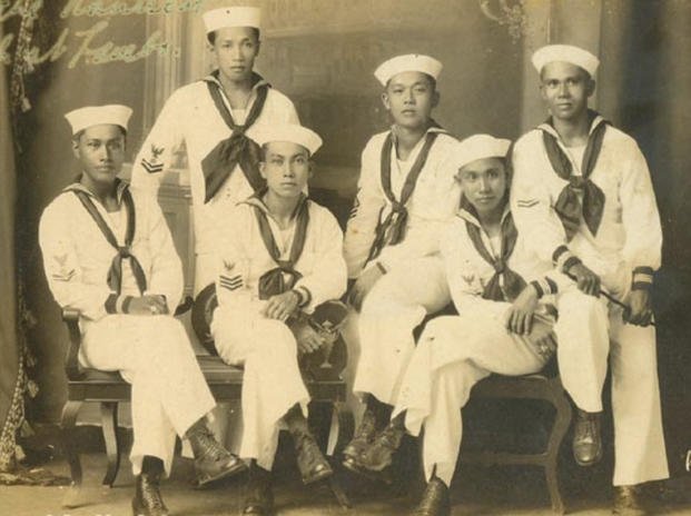 1923 photo of Filipino sailors in an unknown location. 
