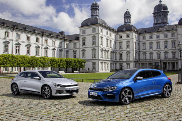 Think of the Volkswagen Scirocco R as the Golf’s leaner, meaner cousin. 