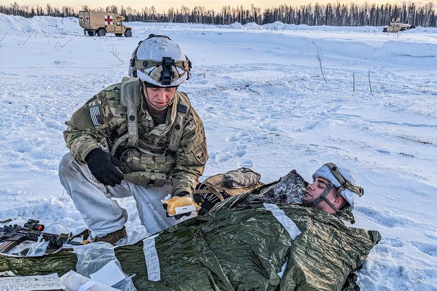 U.S. Army soldiers test a Freeze-Dried Plasma kit