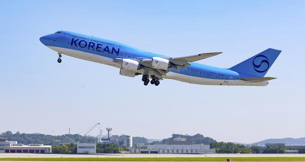 A Korean Air chartered plane takes off to bring back Korean workers detained in an immigration raid in Georgia