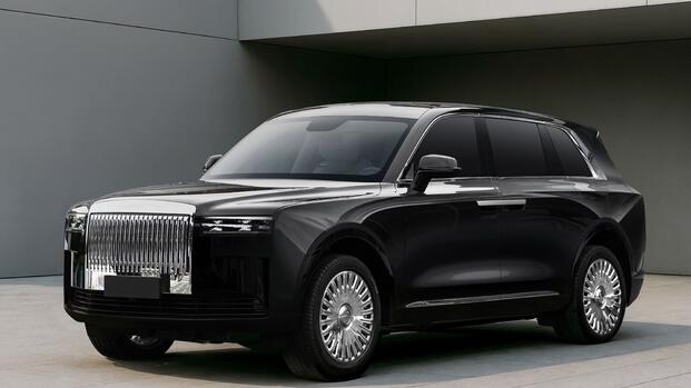 Dreame SUV front three-quarter