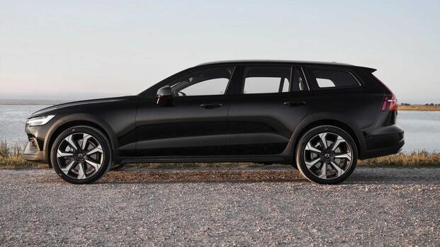 2024 Volvo V60 Cross Country - exterior side