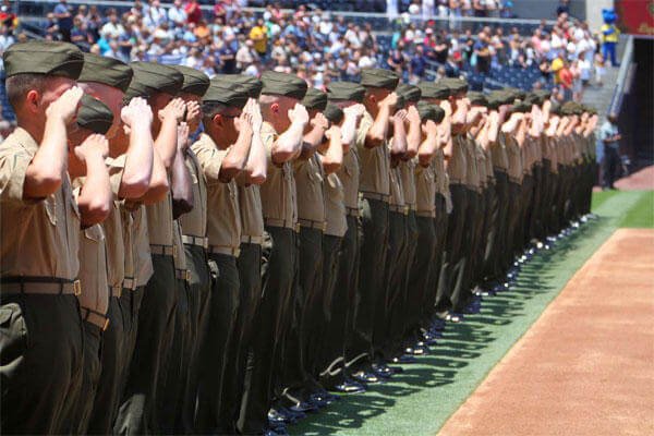 LAD@SD: Padres honor military with the Marines' Hymn 