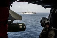 The Wasp-class amphibious assault ship USS Iwo Jima (LHD 7) transits the U.S. 5th Fleet area of operations, June 13, 2018. (U.S. Navy/Mass Communication Specialist 3rd Class Dominick A. Cremeans)