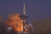 SpaceX's mega rocket Starship makes a test flight from Starbase, Texas.