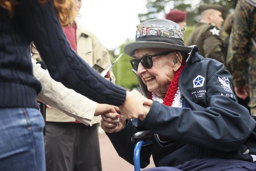 Veteran Jake Larson commemorates the 81st anniversary of the D-Day landings